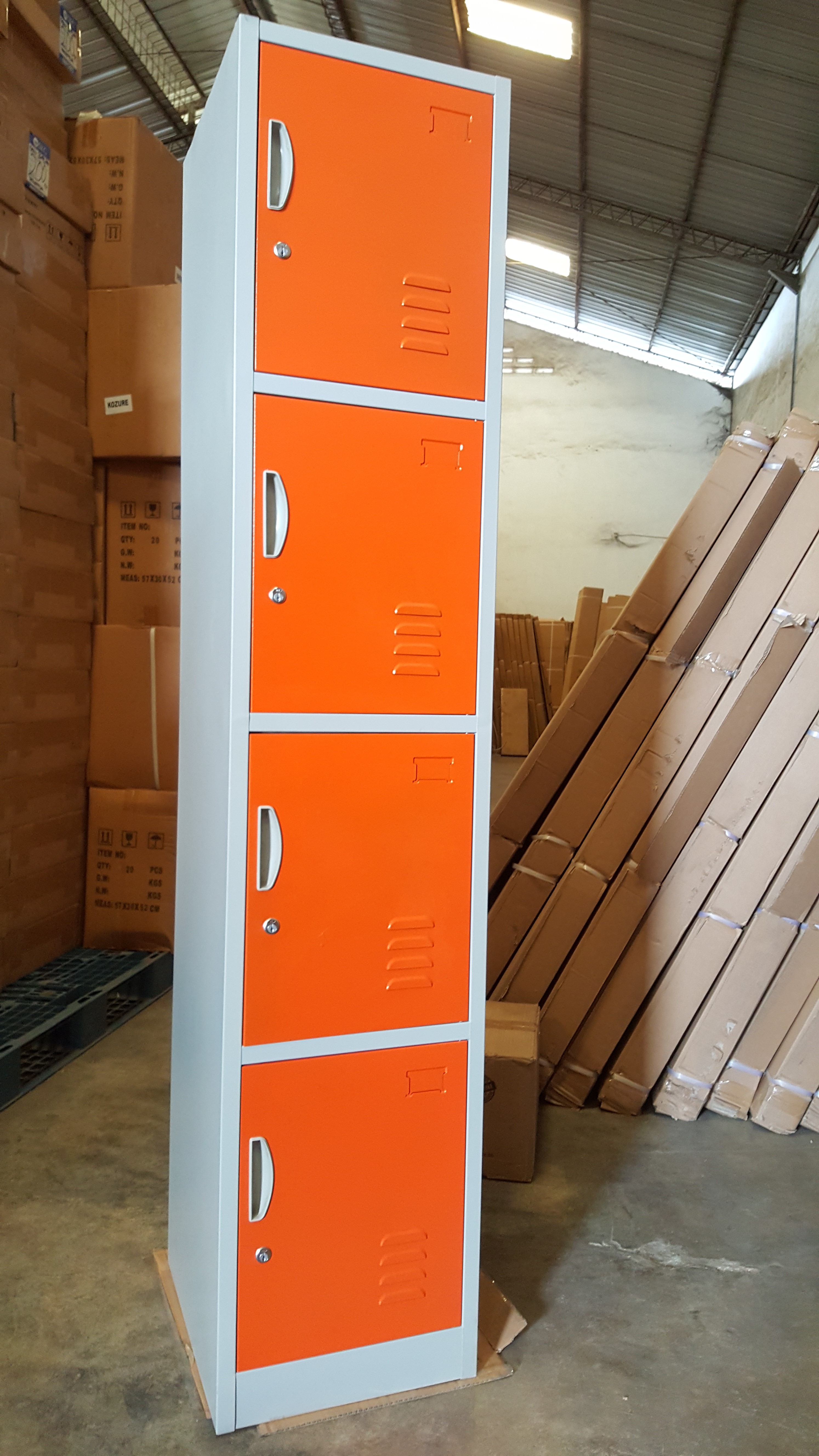 LOKER KOZURE 4 PINTU KL-4