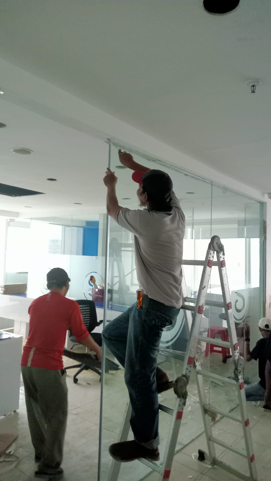 JASA BONGKAR PARTISI KANTOR JAKARTA