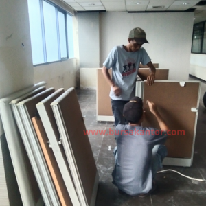 JASA BONGKAR PASANG PARTISI KANTOR JAKARTA