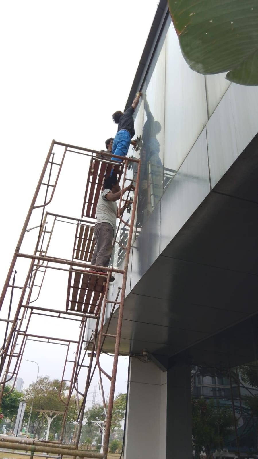 Jasa Bongkar Kaca Di Jakarta